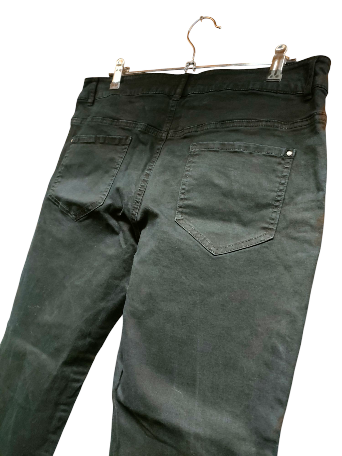 Jeans con ricamo