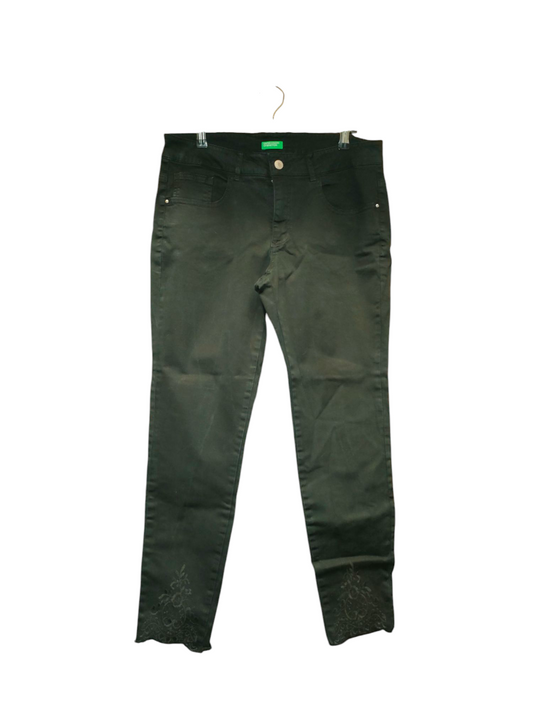 Jeans con ricamo